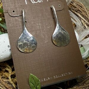 Silver Tone Fashion Teardrop Earrings